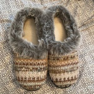 X LARGE HOUSE SLIPPERS